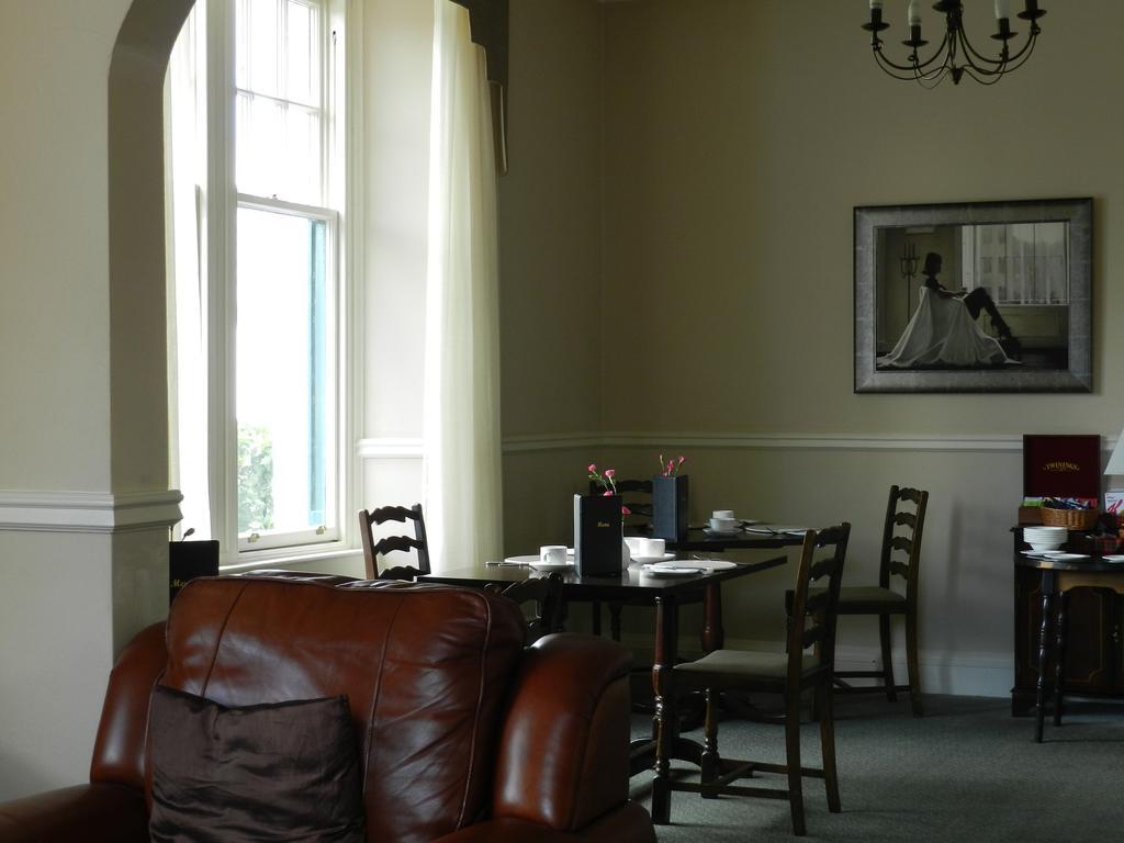 Highlander Inn Крейгалакий Екстериор снимка